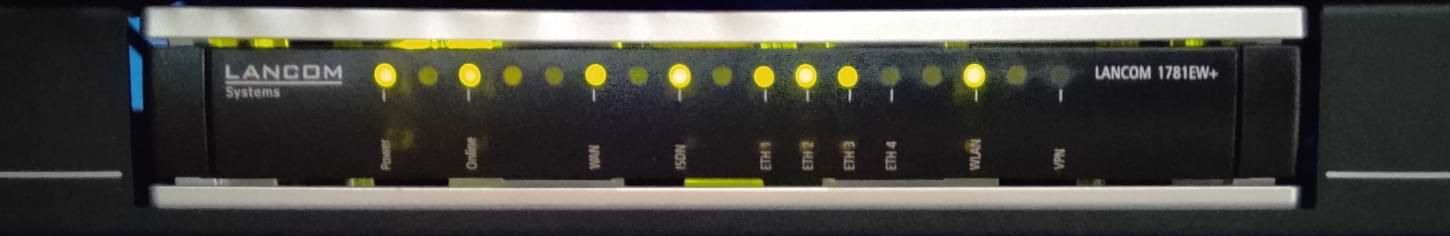 LANCOM Router mit Rackmount.